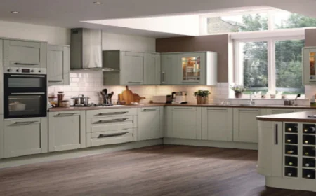 Kitchen Vastu Tips : रसोई में ये गलतियां पड़ सकती हैं भारी, भूलकर भी न करें ये काम, बरकत बनाए रखने के लिए करें ये उपाय