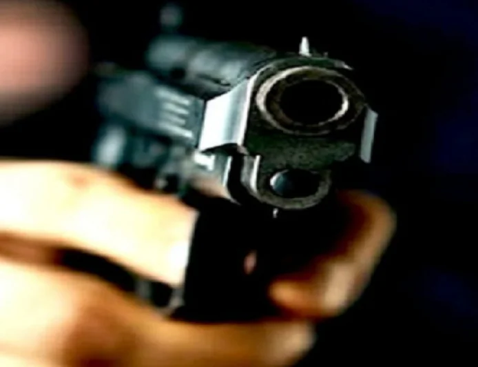 मुजफ्फरपुर में दिनदहाड़े अंधाधुंध फायरिंग, एक की मौत, दूसरे की हालत नाजुक,  मचा हड़कंप