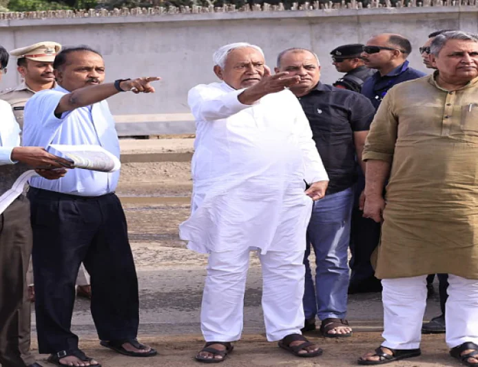 एक्शन में CM नीतीश, दानापुर-बिहटा एलिवेटेड रोड का किया निरीक्षण, अधिकारियों को दिया ये निर्देश 