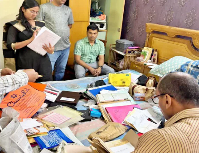 बड़ी खबर : पटना में SVU की रेड, कार्यपालक अभियंता के घर और दफ्तर पर छापा, एक करोड़ से अधिक की संपत्ति जुटाने का आरोप