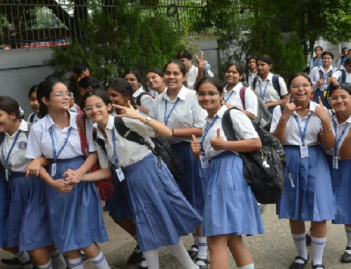 Ranchi School Timing Change : रांची में स्कूलों की टाइमिंग में बड़ा बदलाव, भीषण गर्मी को लेकर जिला प्रशासन का बड़ा फैसला, 21 अप्रैल से होगा लागू