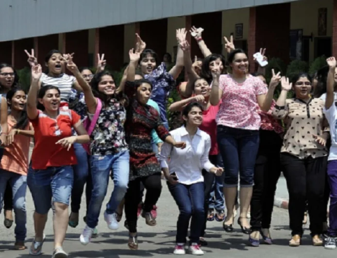 BIG NEWS : झारखण्ड बोर्ड 10वीं का रिजल्ट जारी, हजारीबाग की प्रियांशी बनीं टॉपर, देखें टॉपर्स की लिस्ट