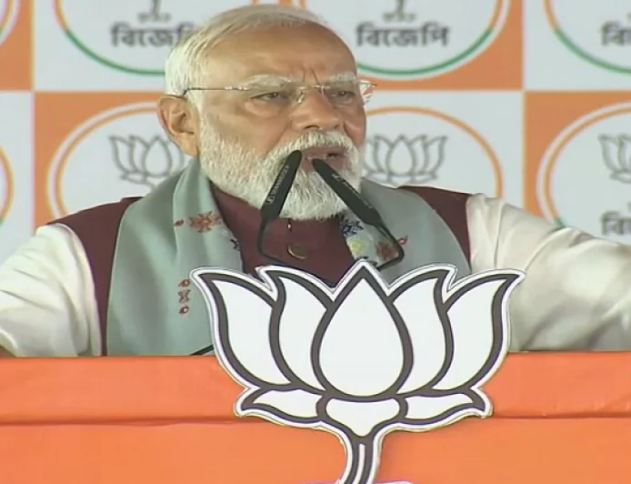 PM मोदी ने CM ममता बनर्जी पर ली चुटकी, कहा : झालमुड़ी मैंने खाई और 'झाल' TMC को लगी