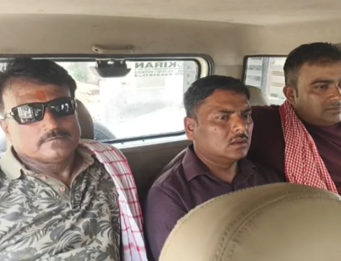 निगरानी के हत्थे चढ़ा सहकारिता प्रसार पदाधिकारी, 10 हजार रुपये घूस लेते रंगेहाथ गिरफ्तार