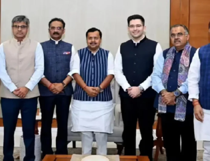 आम आदमी पार्टी को लगा बड़ा झटका, AAP के 7 सांसदों के भाजपा में विलय को मंजूरी, राज्यसभा चेयरमैन ने दी अनुमति