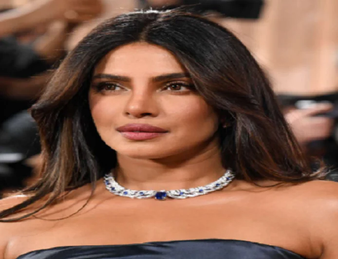 रिलायंस रीटेल ने किया प्रियंका चोपड़ा के ब्रांड एनोमली का अधिग्रहण, रिटेल नेटवर्क और ‘टीरा’ के जरिए होगा विस्तार 