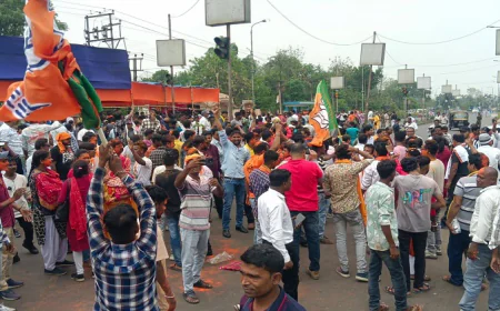 BIG NEWS : पश्चिम बंगाल में काउंटिंग के बीच आसनसोल और दुर्गापुर में जमकर बवाल, CRPF ने चटकायी लाठियां, मालदा में बख्तरबंद वाहनों से निगरानी