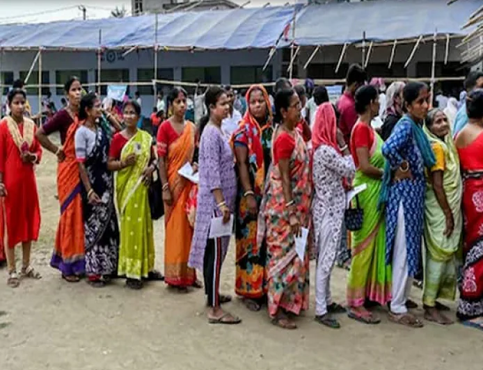 पश्चिम बंगाल में 15 बूथों पर पुनर्मतदान जारी, री-पोलिंग के दौरान फालता में बवाल, दोपहर तीन बजे तक 72.43% हुआ मतदान