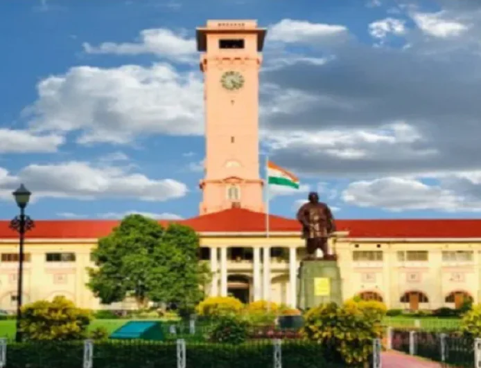 बिहार में बड़ा प्रशासनिक फेरबदल, 15 IAS अफसरों का तबादला, शिक्षा विभाग के नए सचिव बने विनोद सिंह गुंजियाल, IAS टॉपर शुभम कुमार बने पटना DDC
