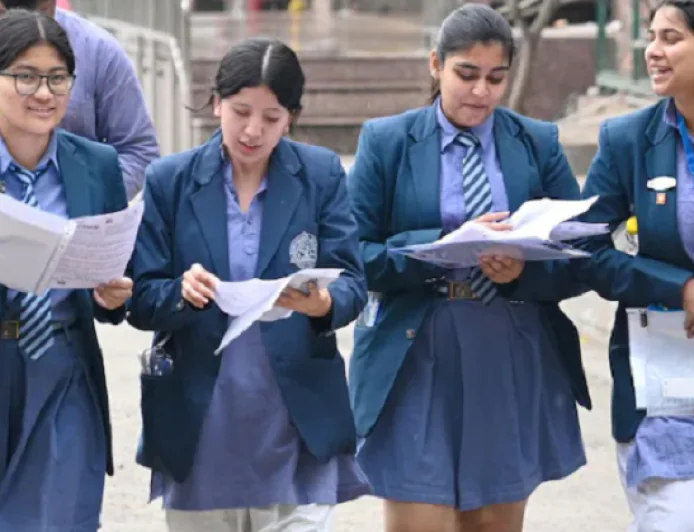 BIG NEWS : CBSE का बड़ा फैसला, 9वीं-10वीं में अब तीन भाषाएं पढ़ना होगा जरूरी