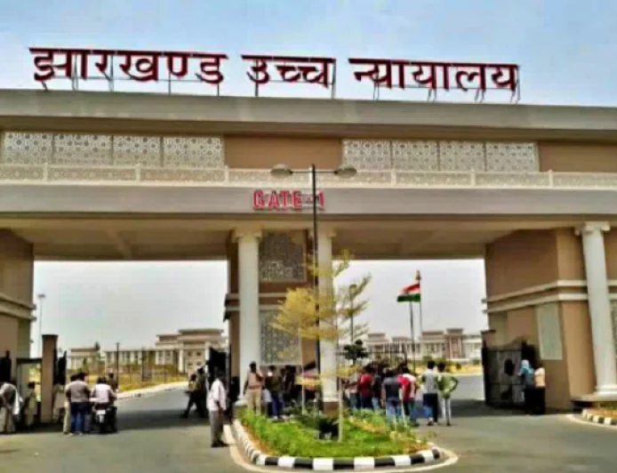 होटवार जेल की महिला बंदी के गर्भवती होने के मामले पर हाईकोर्ट सख्त, डीजीपी से मांगा जवाब