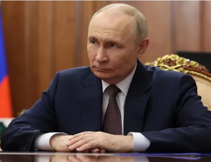 Russia-Ukraine War: कीव पर बड़ा हमला करने की तैयारी में रूस, विदेशी नागरिकों को तुरंत शहर छोड़ने की चेतावनी