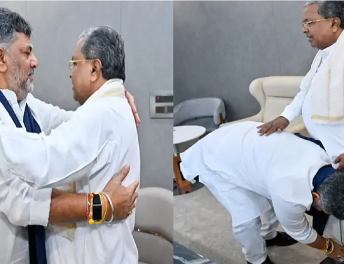BREAKING : कर्नाटक के CM सिद्धारमैया का इस्तीफा, डीके शिवकुमार होंगे अगले मुख्यमंत्री, पैर छूकर लिया आशीर्वाद