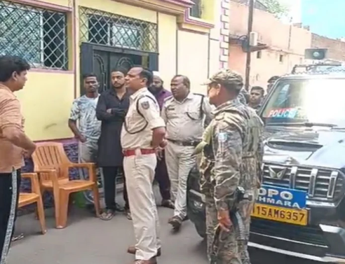 बाघमारा में कोयला वर्चस्व को लेकर ताबड़तोड़ फायरिंग, 3 घायल, एक की हालत गंभीर