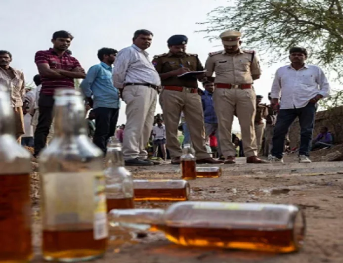 Pune liquor case : पुणे में जहरीली शराब पीने से अबतक 12 लोगों की मौत, मचा हाहाकार, एक गिरफ्तार