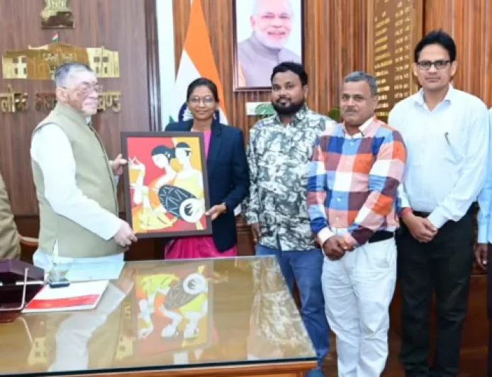 झारखण्ड के राज्यपाल से मिलीं चंपई सोरेन की बेटी दुखनी सोरेन, सबर जनजाति की घटती आबादी का उठाया मुद्दा