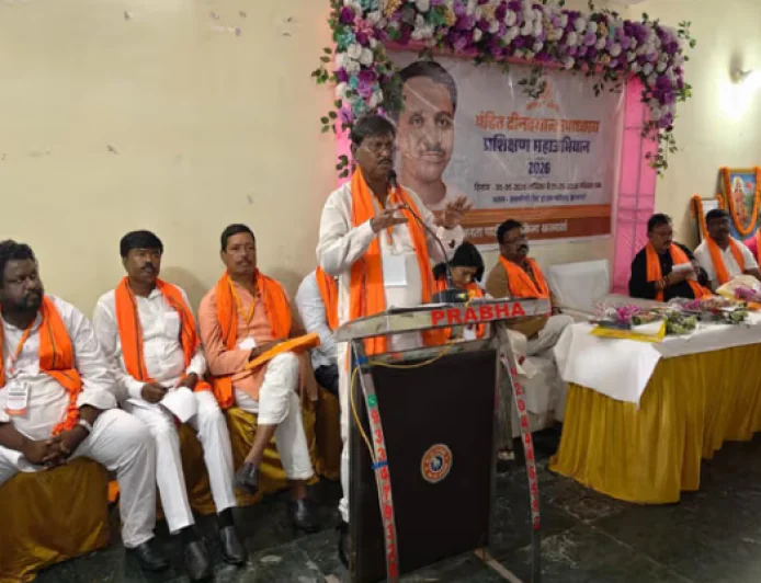 झारखण्ड बीजेपी ने पंचायत चुनाव 2027 की तैयारी की तेज, अर्जुन मुंडा ने कार्यकर्ताओं को दिया जीत का मंत्र