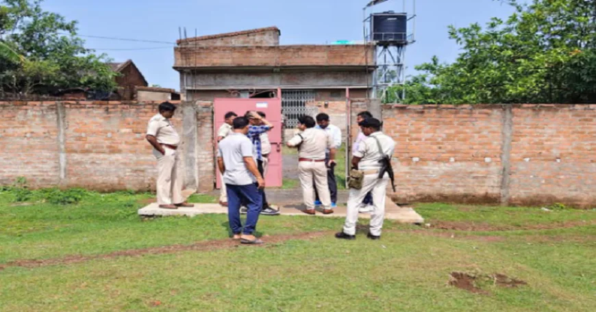 झारखण्ड में मिनी गन फैक्ट्री का खुलासा,  अर्धनिर्मित हथियार और मशीनें जब्त, साहिबगंज पुलिस और बिहार STF की बड़ी कार्रवाई
