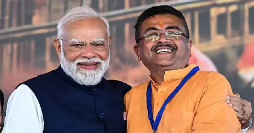 पश्चिम बंगाल में पहली बार बीजेपी की सरकार, 5 मंत्रियों के साथ शुभेंदु अधिकारी ने ली मुख्यमंत्री पद की शपथ