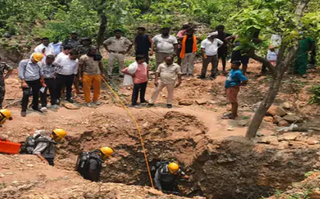 BREAKING : रामगढ़ में गैस रिसाव से 4 युवकों की मौत, बंद खदान में उत्खनन के दौरान हुआ हादसा, मची चीख-पुकार
