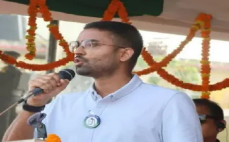 'क्या दीपक प्रकाश अभी भी मंत्री हैं?', सुप्रीम कोर्ट ने सम्राट सरकार-ECI और मिनिस्टर को जारी किया नोटिस