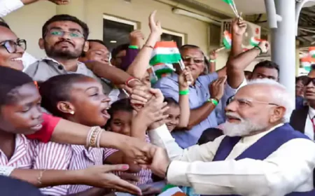 सेशेल्स में पीएम मोदी का भव्य स्वागत, राष्ट्रपति हर्मिनी के साथ पहुंचे बॉटनिकल गार्डन