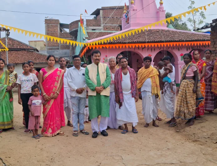बारूडीह में तीन दिवसीय अखंड हरि कीर्तन का शुभारंभ