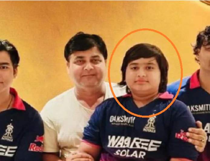 वैभव सूर्यवंशी के बाद अब छोटे भाई आशीर्वाद का तूफान, 87 गेंदों में ठोका तूफानी शतक