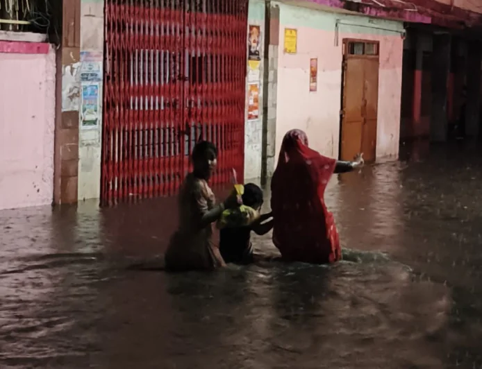 जल जमाव से जनता-व्यापारी त्रस्त, नगर निगम के अधिकारी मस्त : झारखण्ड चैम्बर