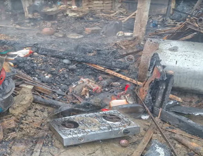 BREAKING : शिवहर में सिलेंडर ब्लास्ट से मचा हाहाकार, 8 घर जलकर राख; 6 लोग झुलसे, 2 की हालत गंभीर
