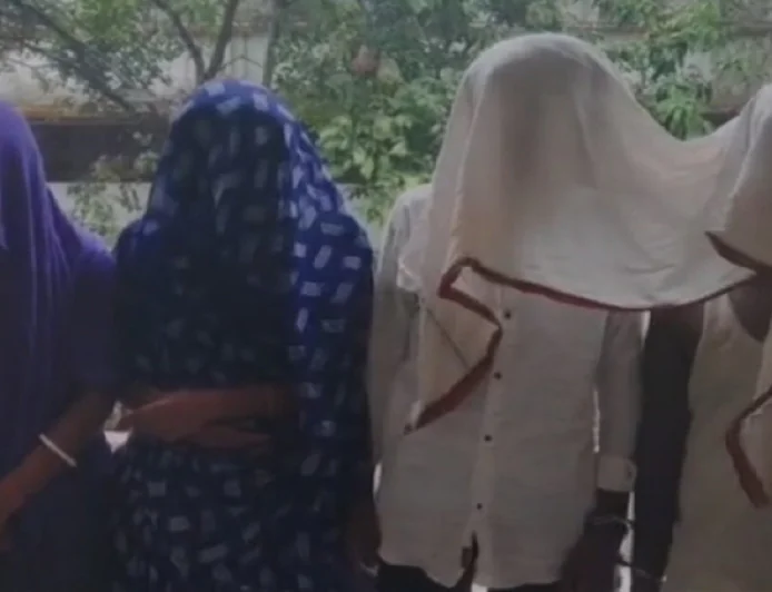 चतरा पुलिस की बड़ी कार्रवाई, देवचरण हत्याकांड का खुलासा, एक ही परिवार के चार गिरफ्तार