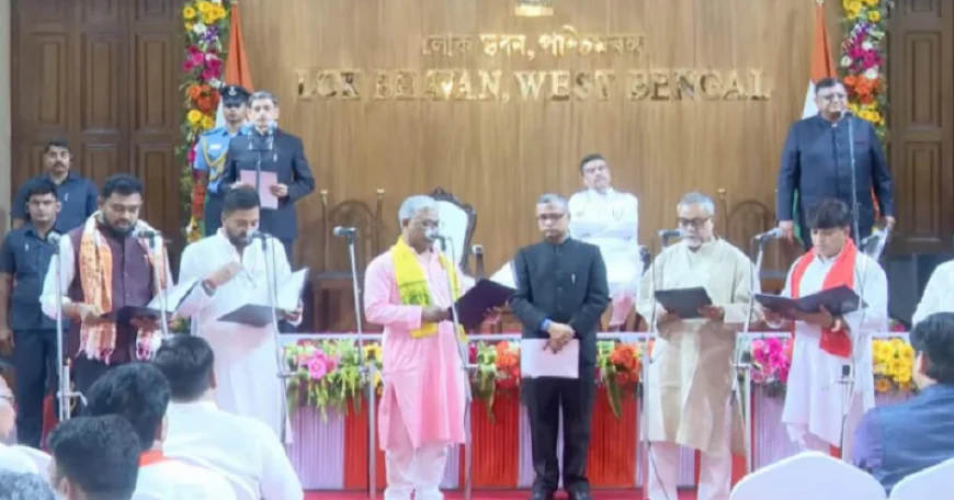 पश्चिम बंगाल में कैबिनेट विस्तार, 35 मंत्रियों ने ली शपथ, अर्जुन सिंह, तपस रॉय बने मंत्री, पूर्व क्रिकेटर अशोक डिंडा को भी मिली बड़ी जिम्मेदारी
