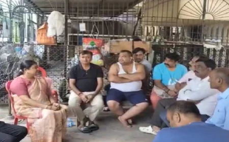 हिमांशु सिंह हत्याकांड पर गरमाई सियासत, सीता सोरेन ने परिजनों से मिल सरकार को घेरा