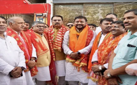 बांकीपुर में अभिषेक कुमार ने किया नामांकन, सम्राट चौधरी का पीके पर तंज, कहा : 'जिन्हें बिहार से मतलब नहीं वो भी वोट मांगने आएंगे'