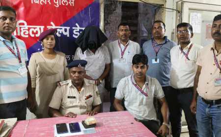 गया जंक्शन पर आरपीएफ की बड़ी कार्रवाई, चोरी के मोबाइल व पर्स के साथ शातिर चोर गिरफ्तार