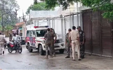 धनबाद में अवैध कोयला कारोबार पर ED का बड़ा एक्शन, 25 टीमों की छापेमारी, कई अहम दस्तावेज बरामद