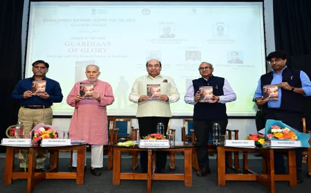 बिहार के राज्यपाल ने किया IGNCA में ‘गार्डियन्स ऑफ ग्लोरी: हेरिटेज एंड द आर्म्ड फोर्सेज इन कश्मीर’ पुस्तक का लोकार्पण 