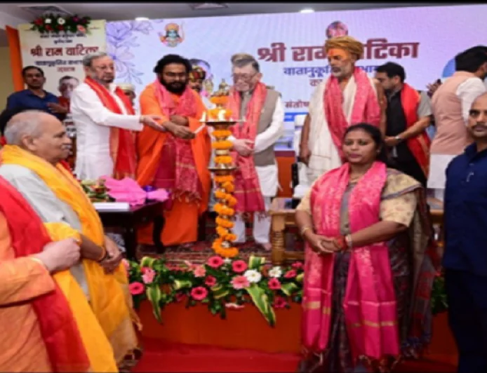 रांची के श्रीहनुमान मंदिर पहुंचे राज्यपाल संतोष गंगवार, 'श्री राम वाटिका' सामुदायिक हॉल का किया उद्घाटन