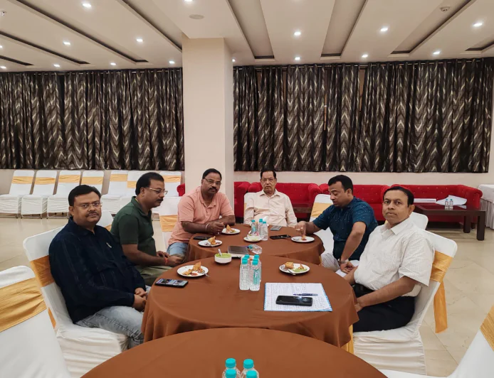 स्वर्ण व्यवसायियों पर बढ़ते अपराधों के विरोध में अखिल भारतीय स्वर्णकार समाज एवं ज्वेलर्स एसोसिएशन की आपात बैठक
