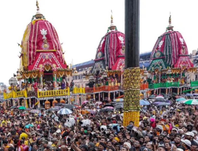 BIG BREAKING : पुरी में जगन्नाथ रथयात्रा में भगदड़, 1 की मौत, 200 से ज्यादा घायल, तेज बारिश के बीच 10 लाख से ज्यादा लोग मौजूद