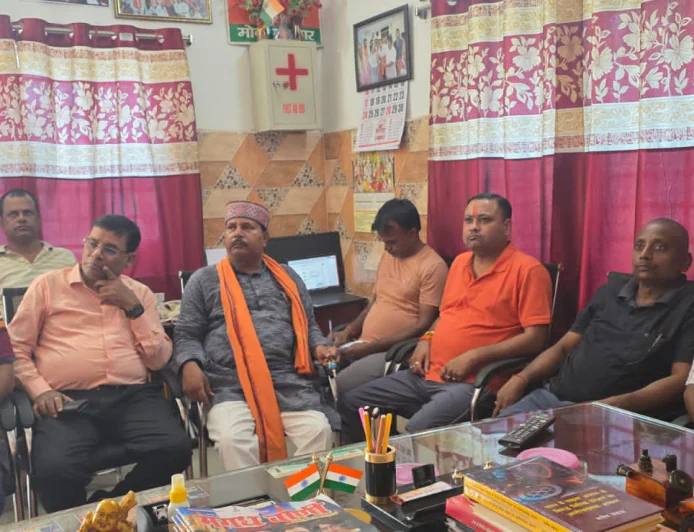 भाजपा किसान मोर्चा कार्यालय में सुना गया प्रधानमंत्री मोदी के 'मन की बात' का 136वां संस्करण