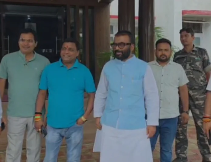 अभिलाष साहू के बयान पर कांग्रेस में घमासान: अल्पसंख्यक विभाग ने जताई आपत्ति, अनुशासन समिति ने थमाया नोटिस