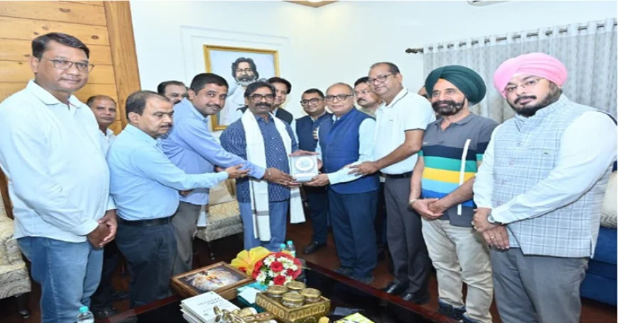 सीएम हेमंत सोरेन से मिला चैंबर ऑफ कॉमर्स का प्रतिनिधिमंडल, झारखंड में उद्योग और निवेश को लेकर हुई अहम चर्चा