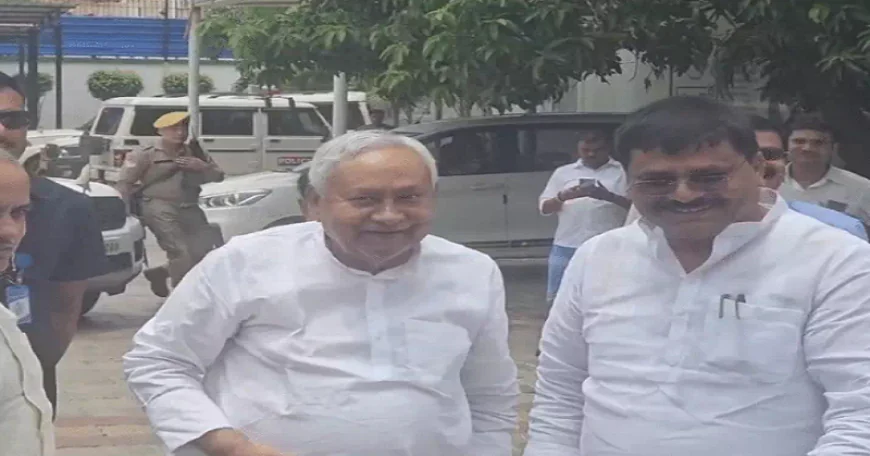 नीतीश कुमार अचानक पहुंचे जदयू कार्यालय, जनसुनवाई की व्यवस्था देख बोले- 'ठीक से कीजिए'