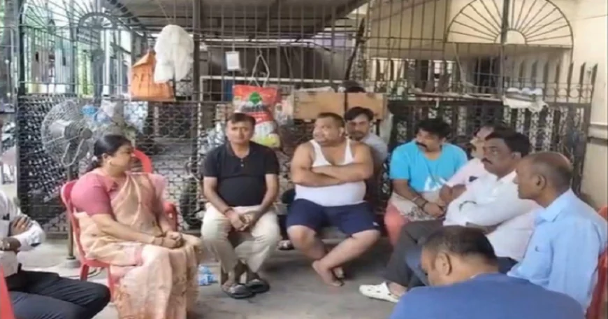 हिमांशु सिंह हत्याकांड पर गरमाई सियासत, सीता सोरेन ने परिजनों से मिल सरकार को घेरा