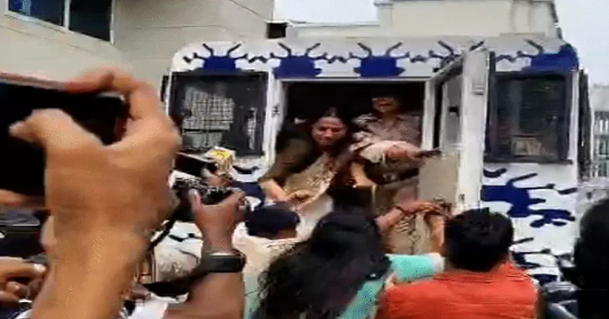 बांकीपुर उपचुनाव में बड़ा ड्रामा, नामांकन के तुरंत बाद तेजप्रताप यादव की पार्टी की उम्मीदवार वीणा मानवी गिरफ्तार