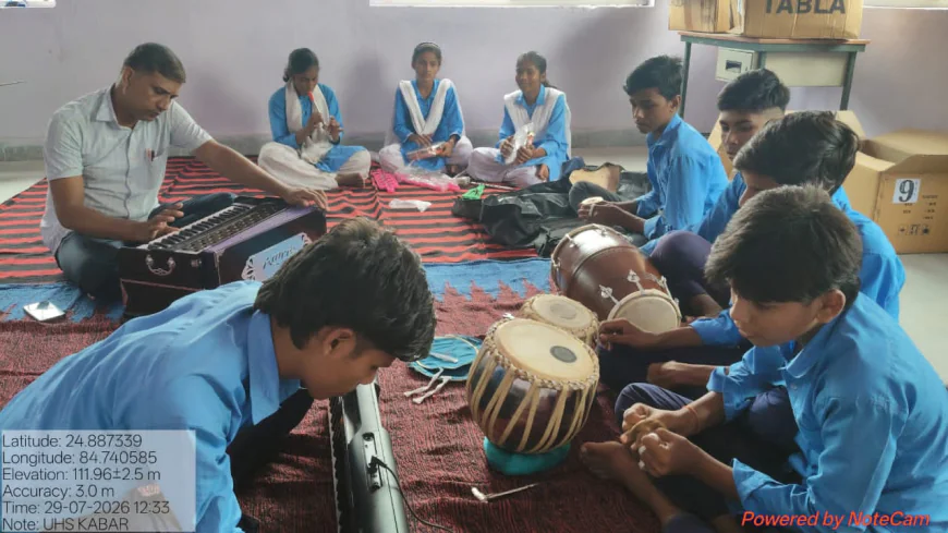 मॉडल स्कूलों में शिक्षा की गुणवत्ता होगी और बेहतर, डीईओ ने दिए सख्त निर्देश, स्मार्ट क्लास, खेल, संगीत, पुस्तकालय एवं नियमित कक्षा संचालन की हुई समीक्षा