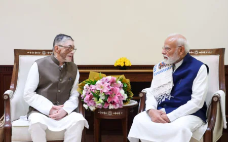 PM नरेंद्र मोदी से झारखण्ड के राज्यपाल संतोष गंगवार ने की मुलाकात