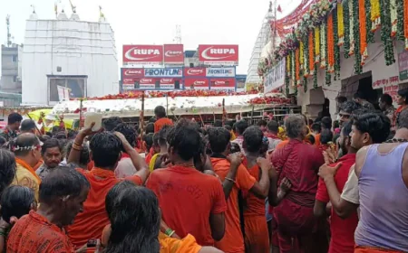 सावन की तीसरी सोमवारी और नाग पंचमी का अद्भुत संयोग, बाबा धाम में उमड़ा आस्था का सैलाब