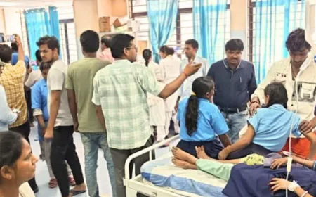 MDM में बच्चों ने नमक मांगा तो मिला डिटर्जेंट पाउडर, लापरवाही पर बोले मंत्री : 'रसोइये से हुई होगी गलती'